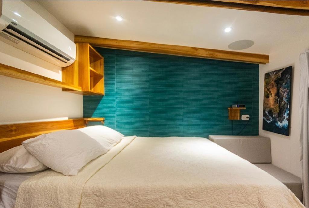 Condo Vnv Walking Distance To The Beach Носара Екстериор снимка